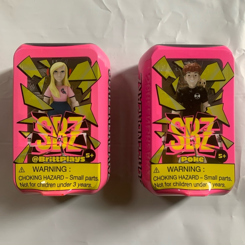 Screen Breaker set of 2 (Brittplays & Poke) SBZ Collectible Toy Set